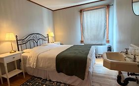 Twin Cities Hotel